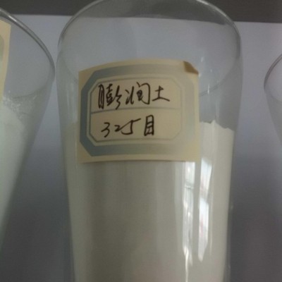 復合肥造粒用膨潤土低價出售
