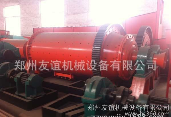 新型建筑材料球磨機 高效球磨機質(zhì)量 臥式膨潤土用球磨機